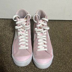 Pink Foam Mid Vintage Blazers